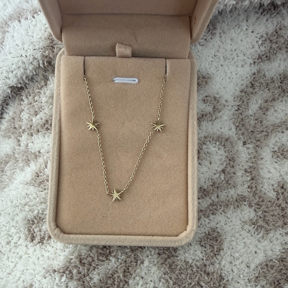 Mejuri Gold Starburst Station Necklace
